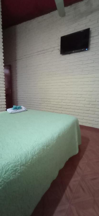 Habitaciones Amplias Con Bano Y Garage Privado Motel Coloso 萨尔托 外观 照片