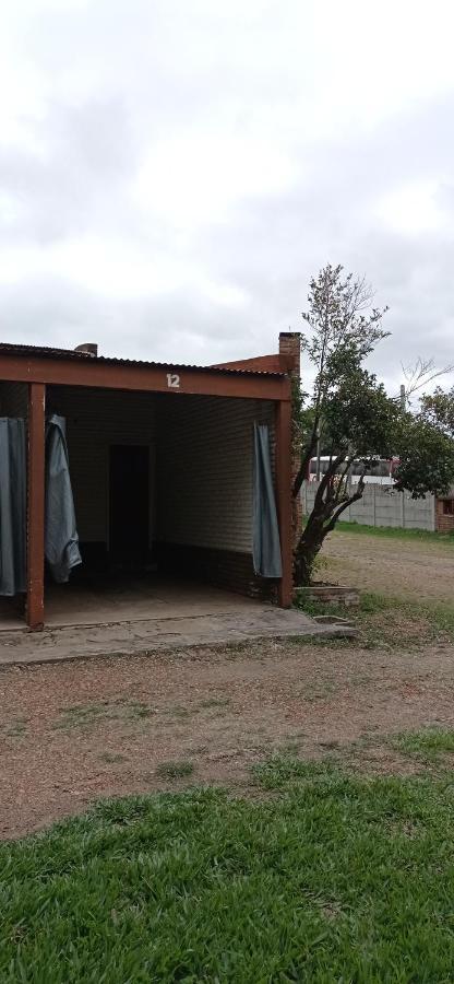 Habitaciones Amplias Con Bano Y Garage Privado Motel Coloso 萨尔托 外观 照片